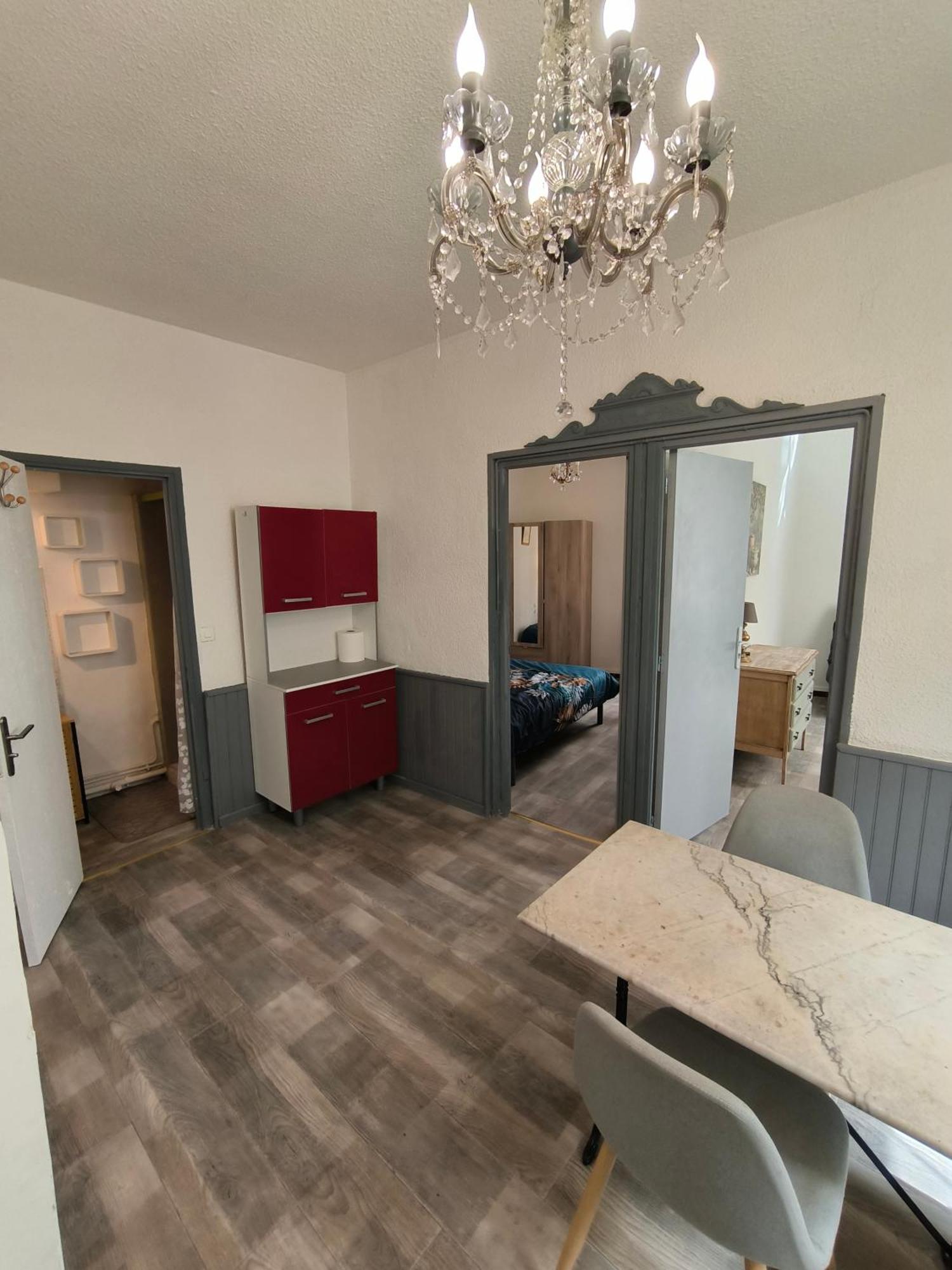Appartement Chaleureux Dans Le Centre De Beziers Ngoại thất bức ảnh