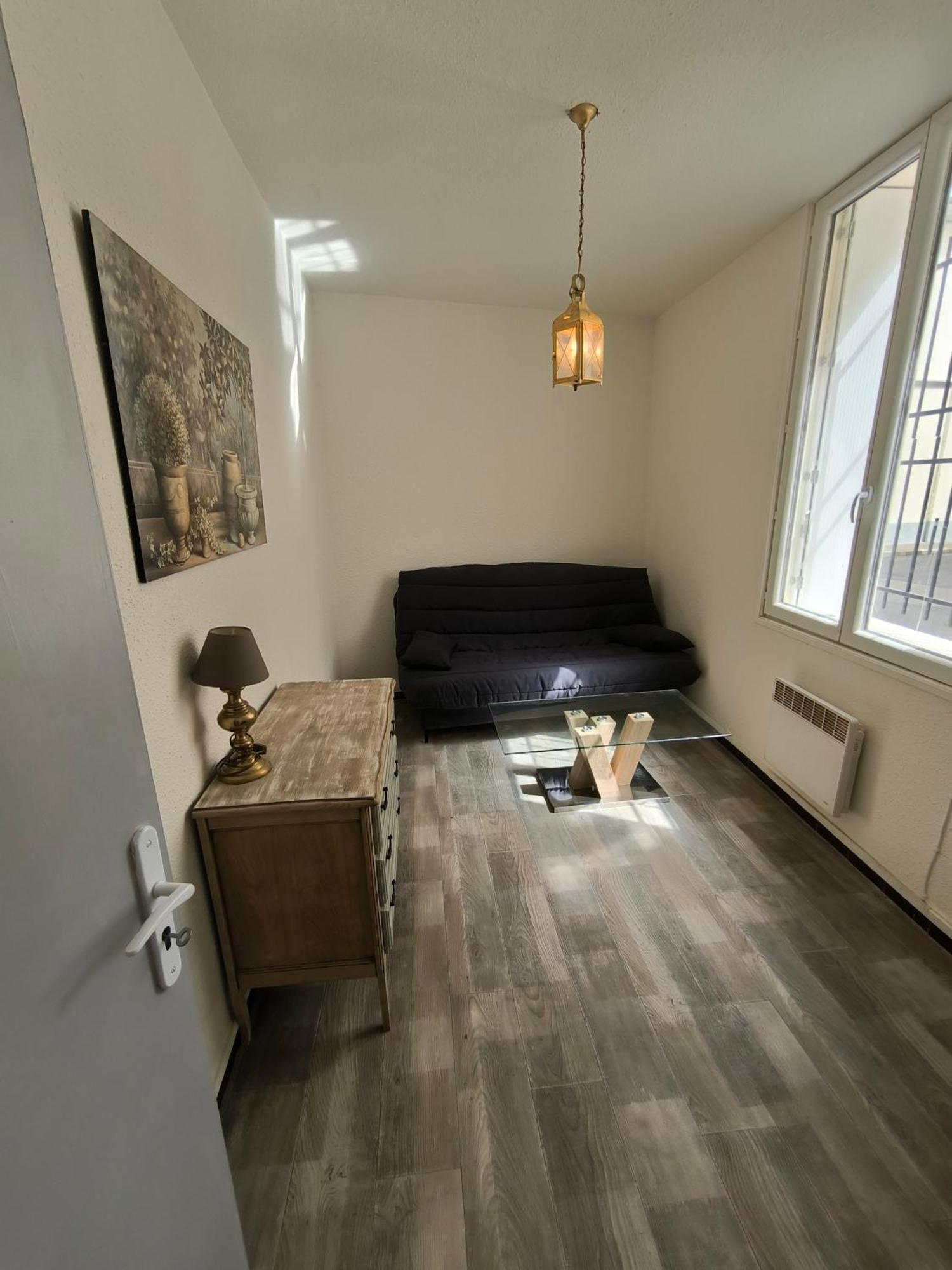 Appartement Chaleureux Dans Le Centre De Beziers Ngoại thất bức ảnh
