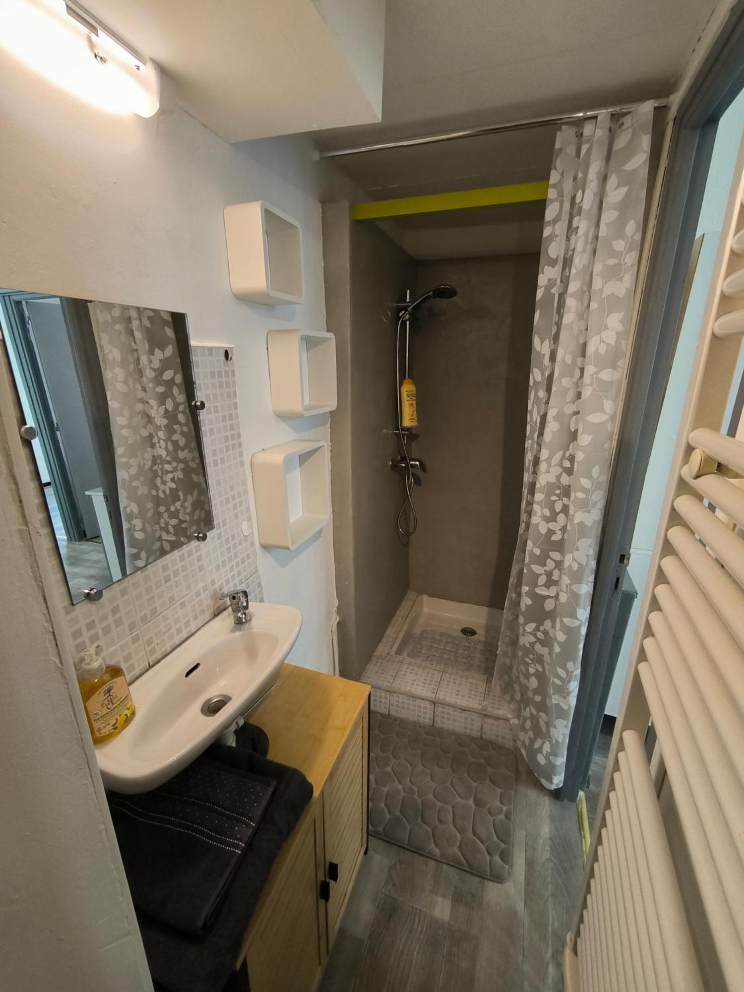 Appartement Chaleureux Dans Le Centre De Beziers Ngoại thất bức ảnh